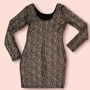 Black & Gold Shimmering Long Sleeve Dress